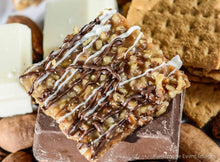 Load image into Gallery viewer, Eileen's Pralines Texas Shaped Gift Tins - (Four Themes) - 11 packages
