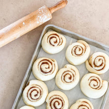 Load image into Gallery viewer, DIY Cinnamon Roll Kit