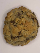 Load image into Gallery viewer, Classic chocolate chip with walnuts

